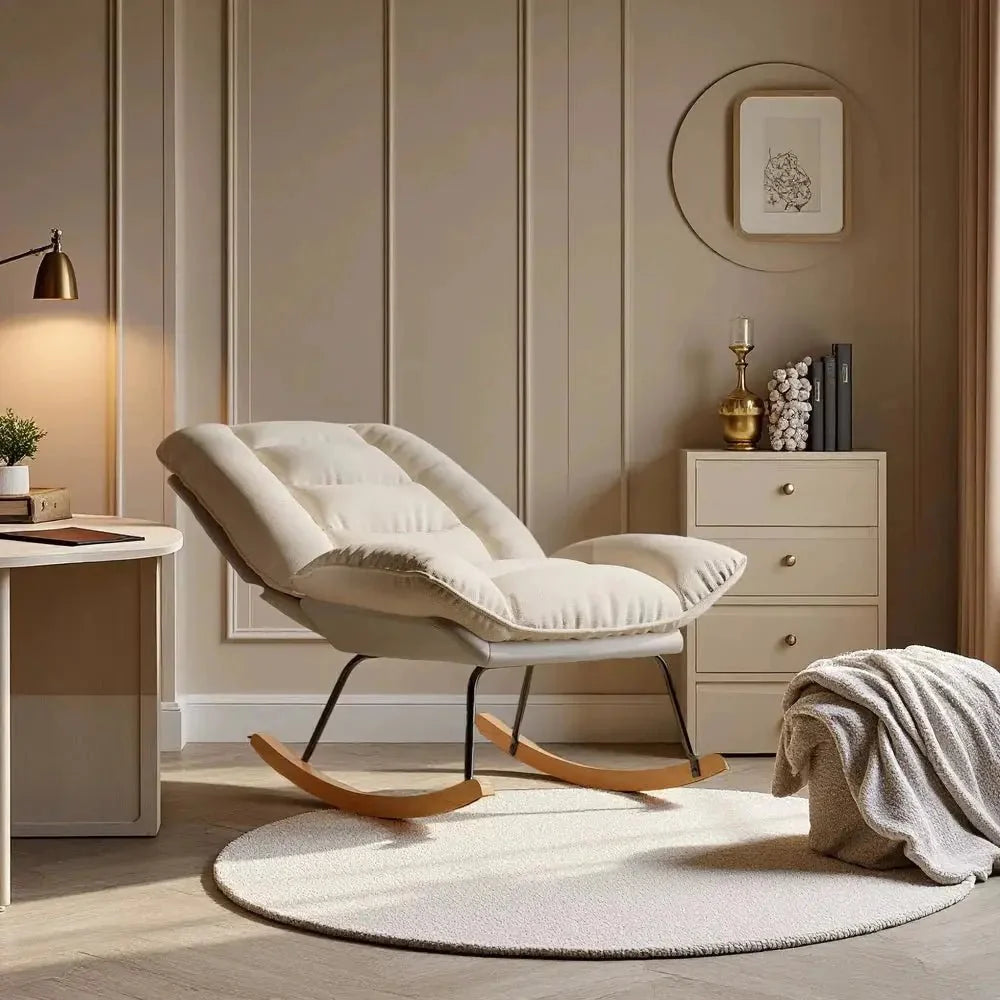 Fauteuil à bascule LINAYA, en situation dans un intérieur, coloris beige (2)