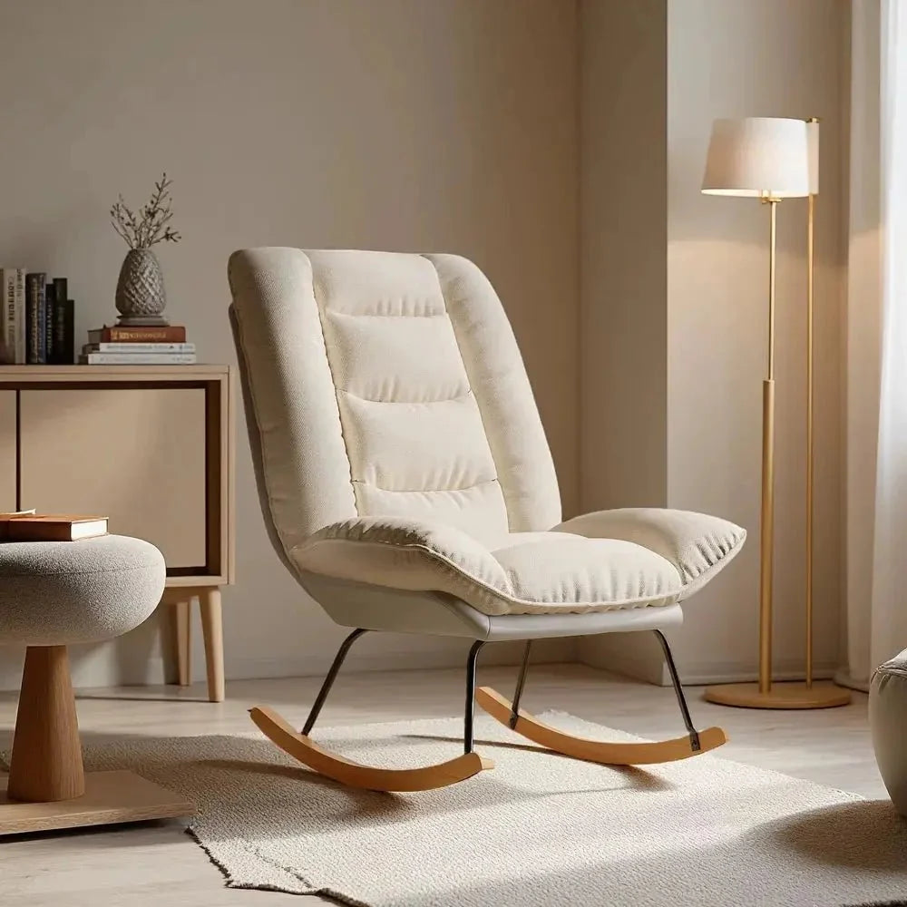 Fauteuil à bascule LINAYA, en situation dans un intérieur, coloris beige