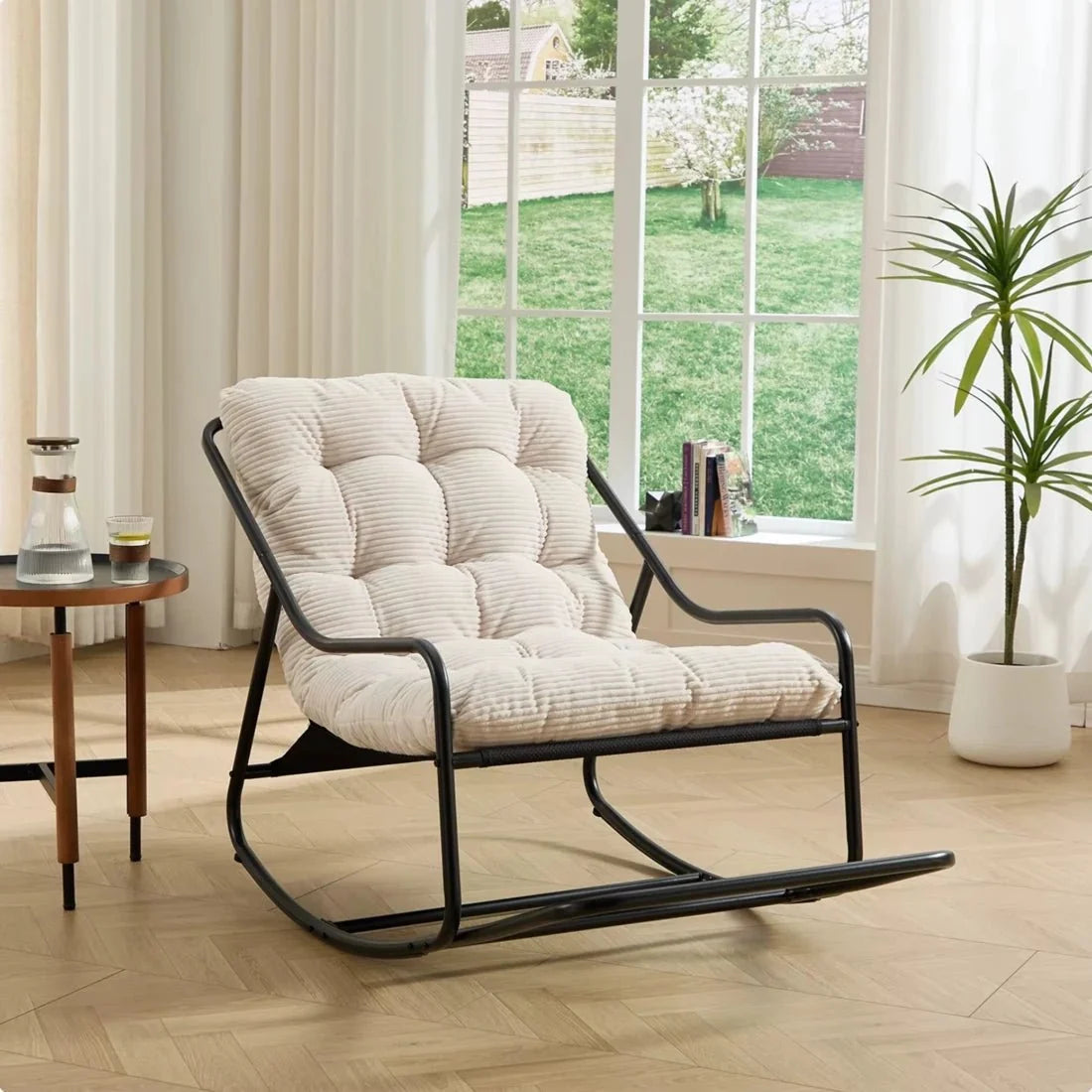 Fauteuil à bascule TIALYS, en situation dans un intérieur, coloris beige