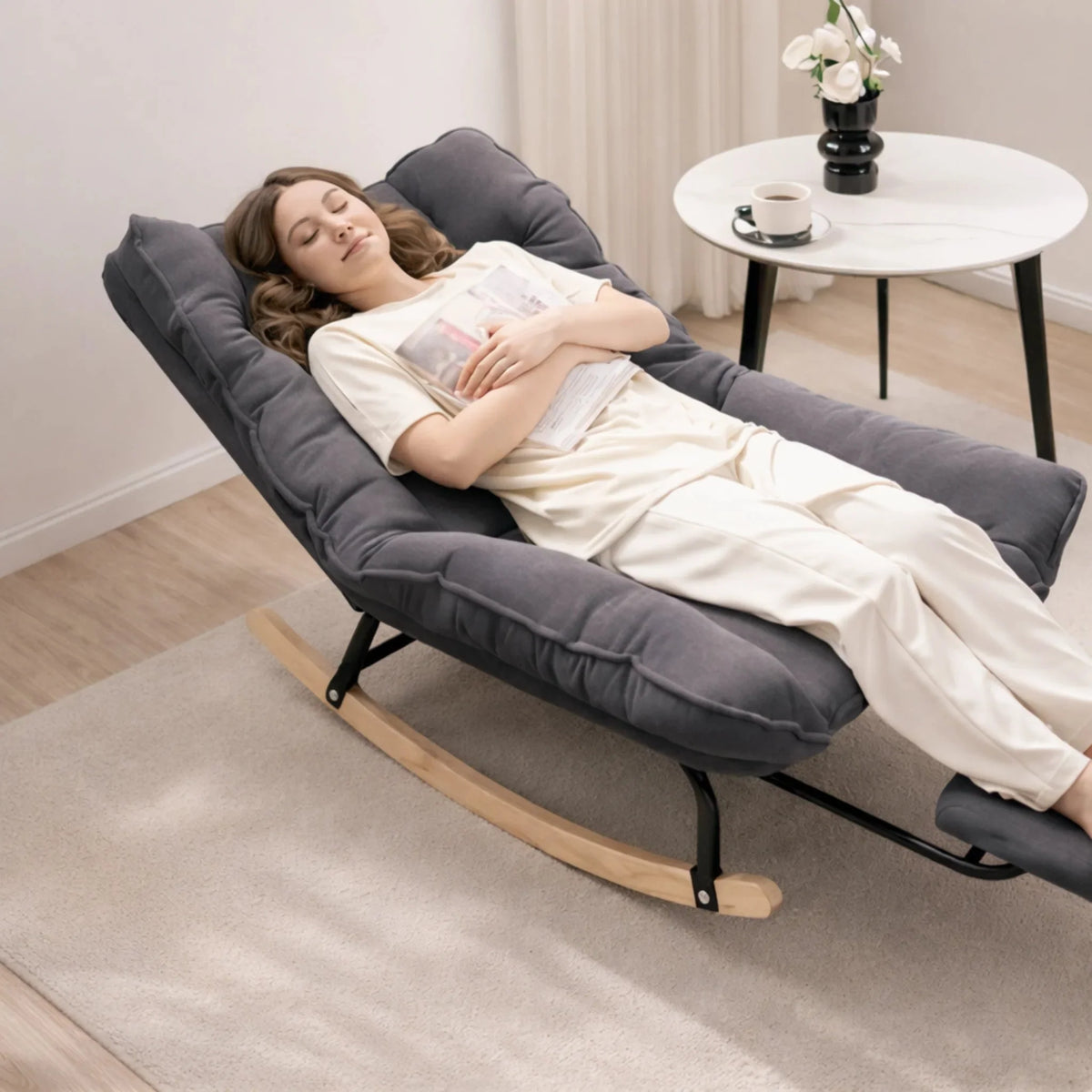 Fauteuil à bascule ORIALE, en position inclinée