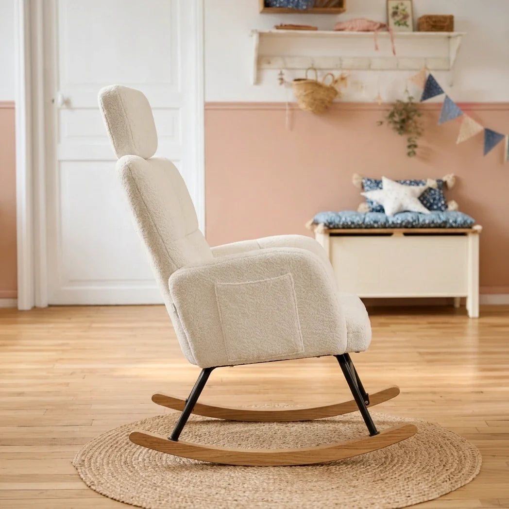 Fauteuil à bascule AERYS, vue de trois quarts (2)