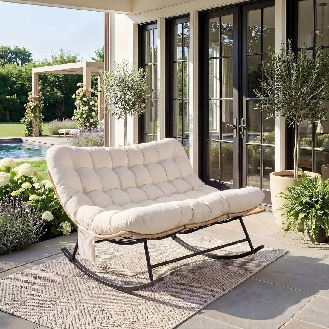 Fauteuil à bascule DUALYS, installé en extérieur