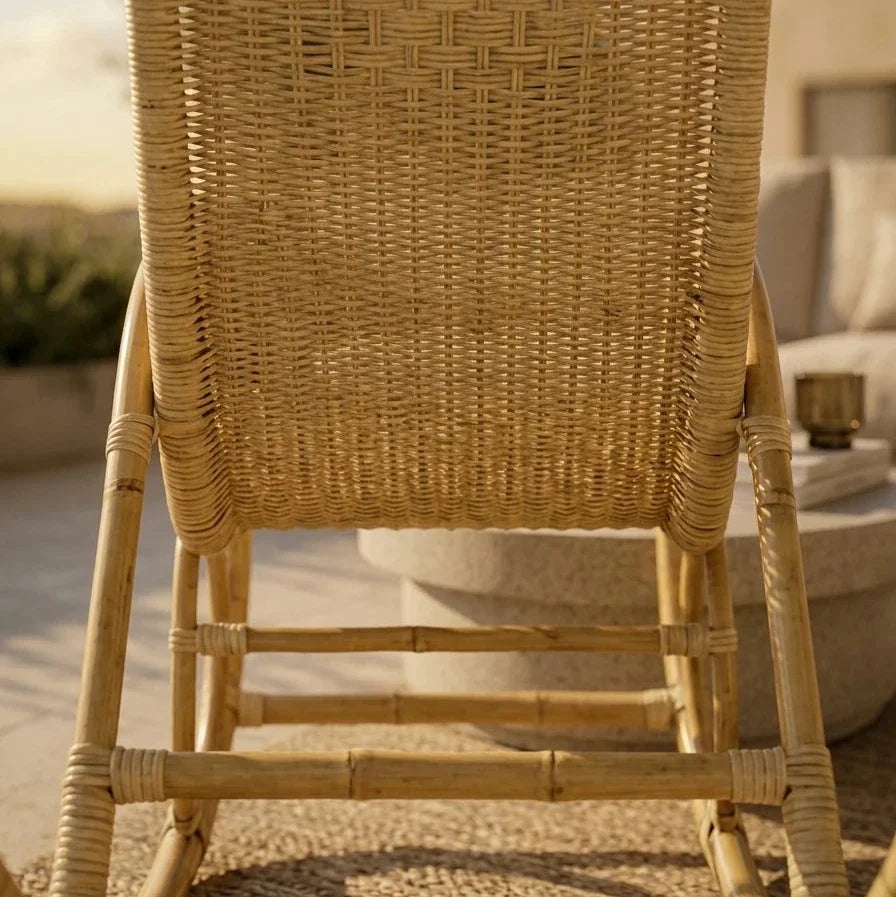 Fauteuil à bascule BRISANE, gros plan sur la texture du tissu